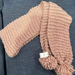 Express Soft Pink Chunky Knit Scarf
